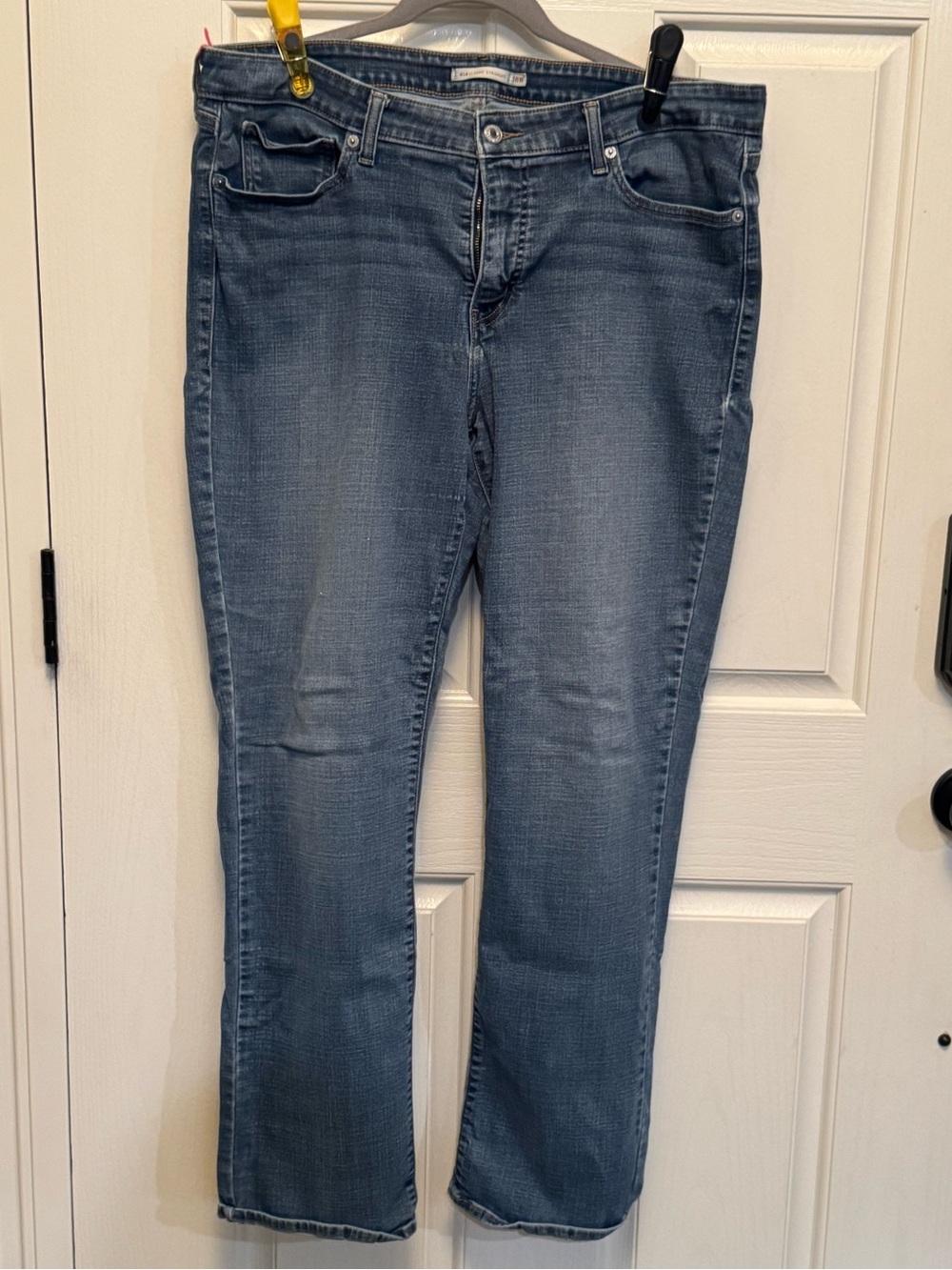 Women’s Levi’s 414 Blue Jeans - Classic Straight Leg (18W)